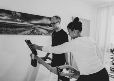 Physiotherapie Wismar - Katrin mit Klient